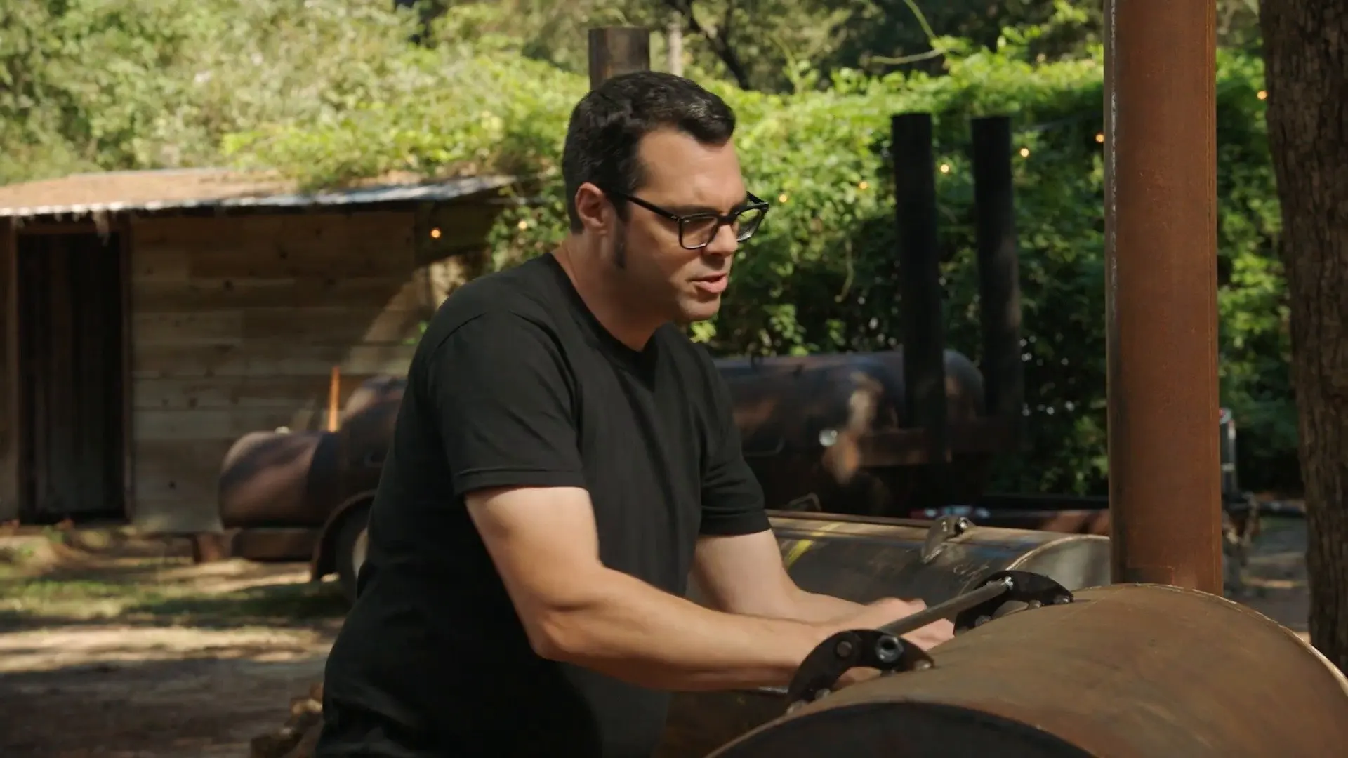 Offset Smokers Aaron Franklin Teaches Texas Style BBQ MasterClass