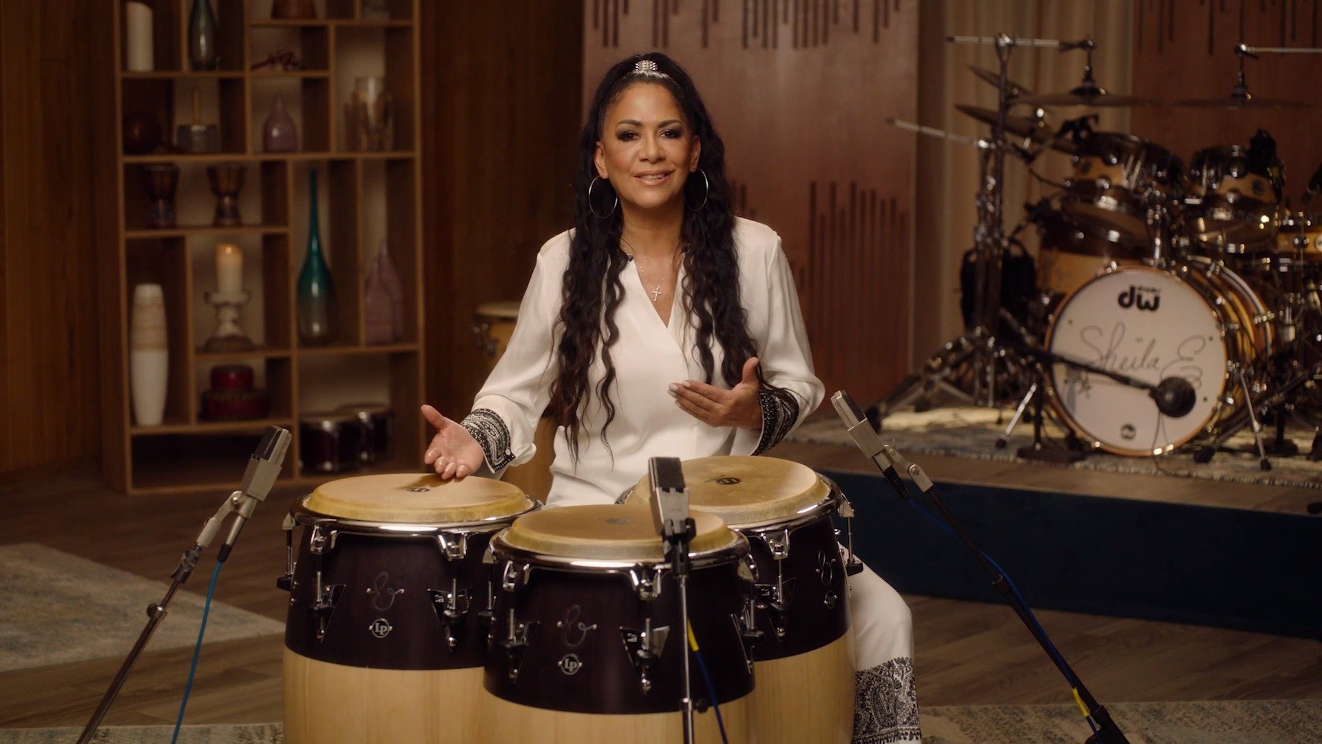 Sheila E. opettaa rummutustaSheila E. opettaa rummutusta  