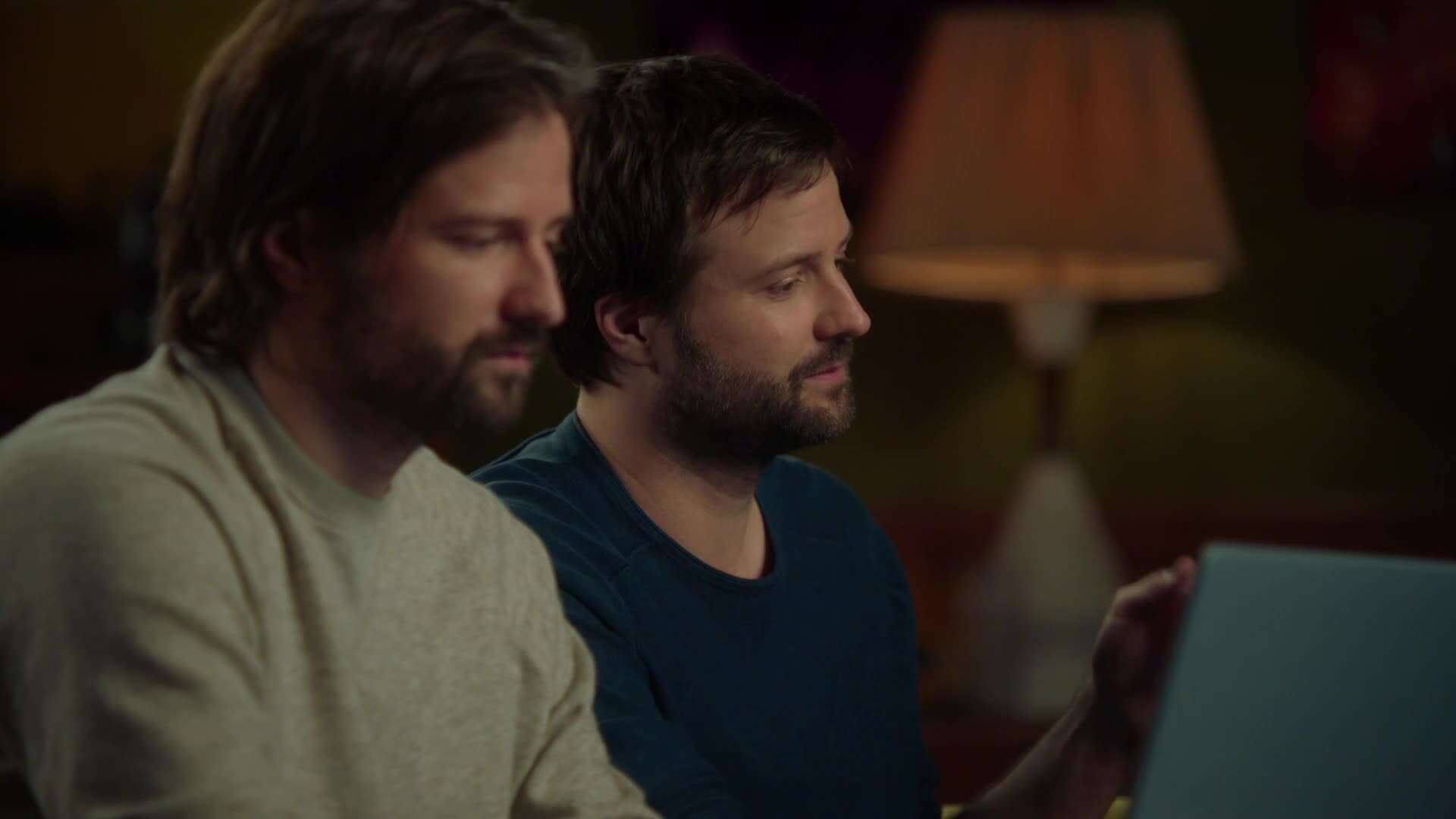 writing-demo-how-to-write-a-logline-the-duffer-brothers-teach