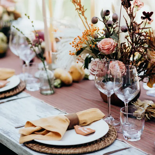 Wedding dinner table setting